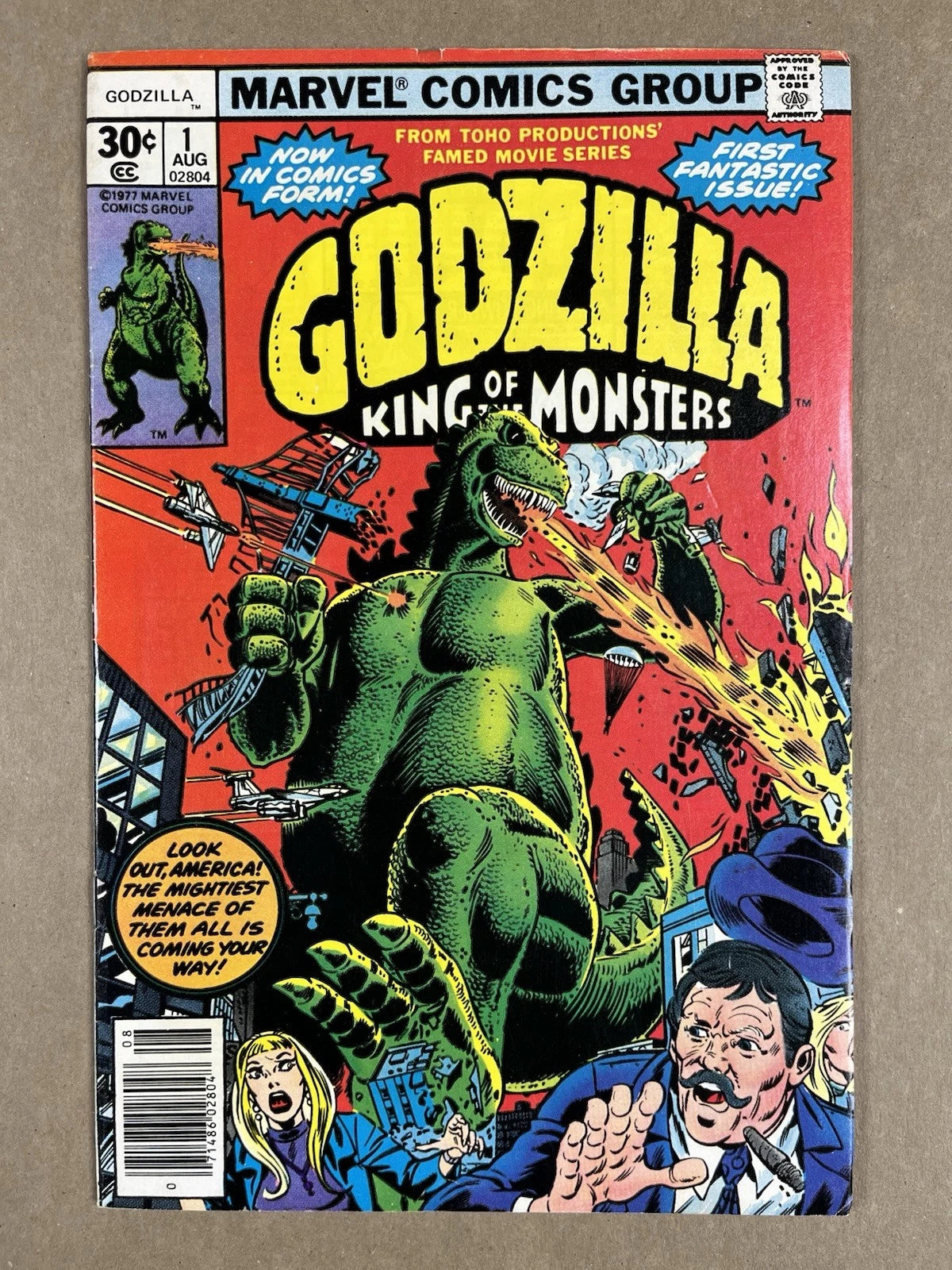 GODZILLA #1 - 1977 - FN+ - HERB TRIMPE COVER - BRONZE AGE - MARVEL COMICS