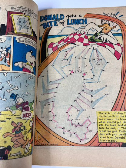 DELL GIANT #47 - 1961 - FN- - WALT DISNEY'S MICKEY AND DONALD IN VACATIONLAND - SILVER AGE - DELL COMICS