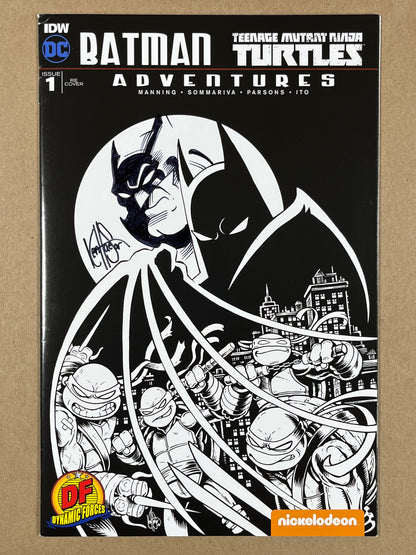 BATMAN/TEENAGE MUTANT NINJA TURTLES ADVENTURES #1 - 2016 - FN/VF - DYNAMIC FORCES EXCLUSIVE B&W VARIANT w/ KEN HAESER SKETCH & COA